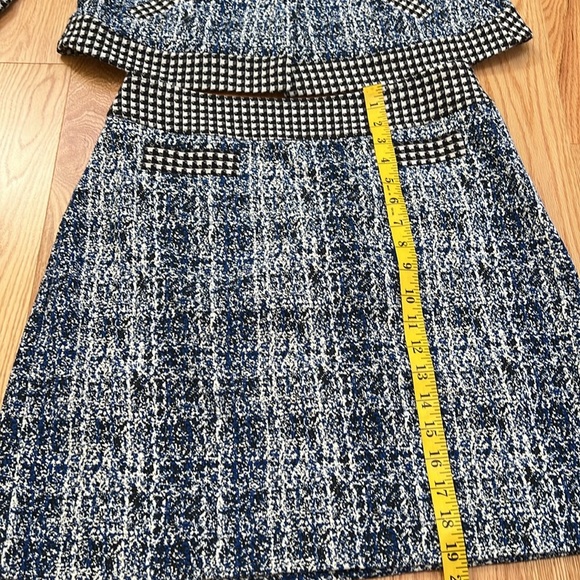 Cabi small reina club blue multi blazer and skirt set. - Picture 16 of 16